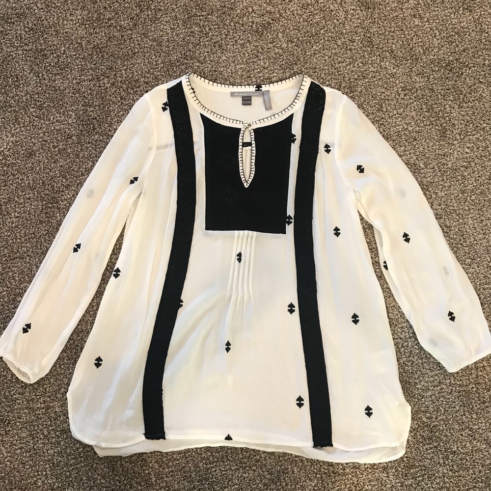 A Pea in the Pod Maternity Top